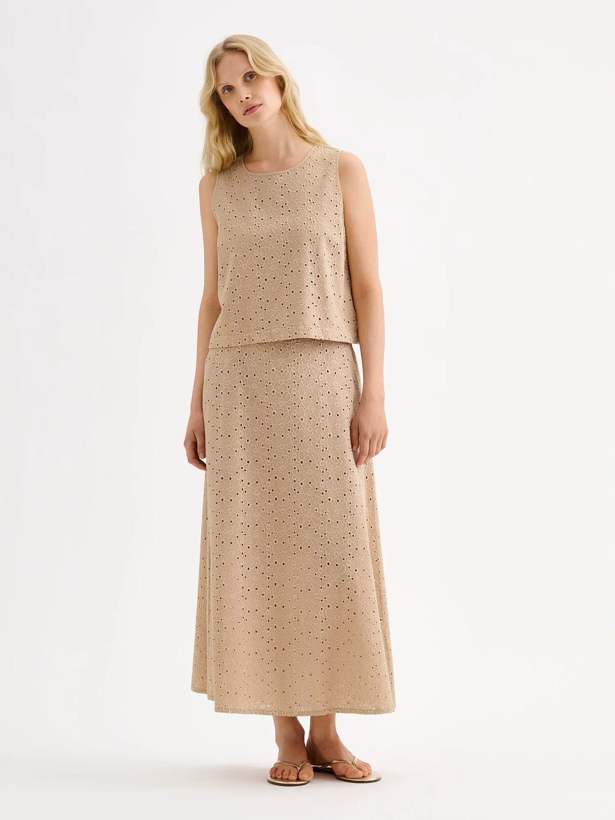 beige
