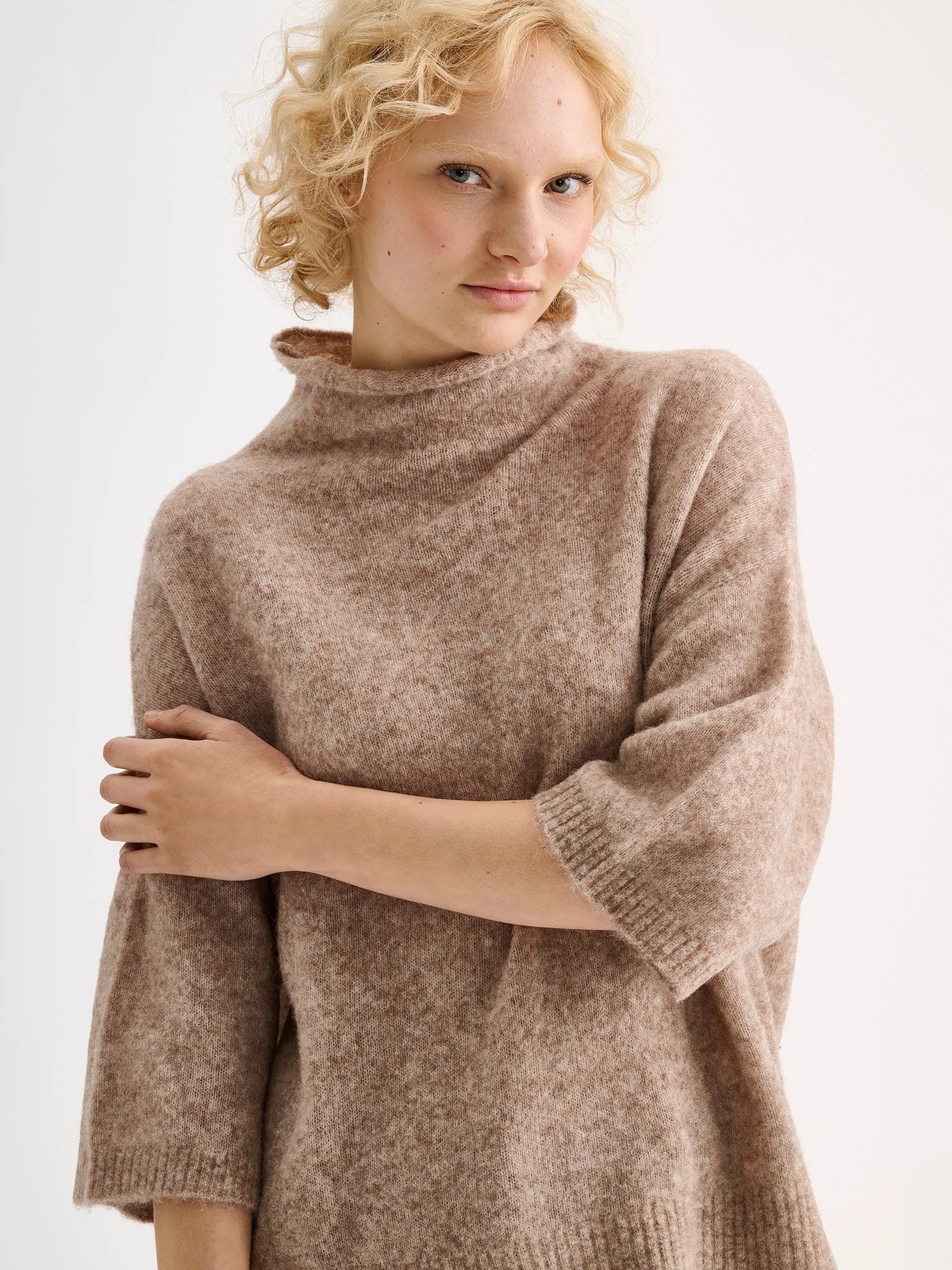 beige
